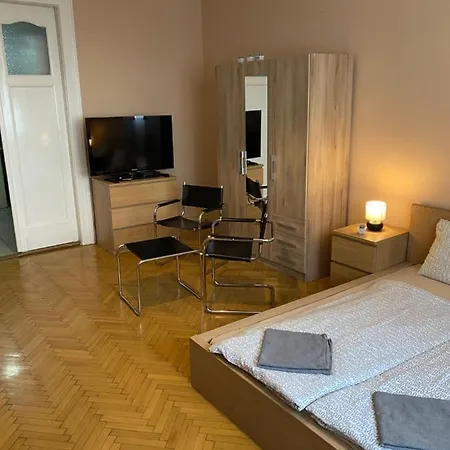 Pala Gardem Budapesta